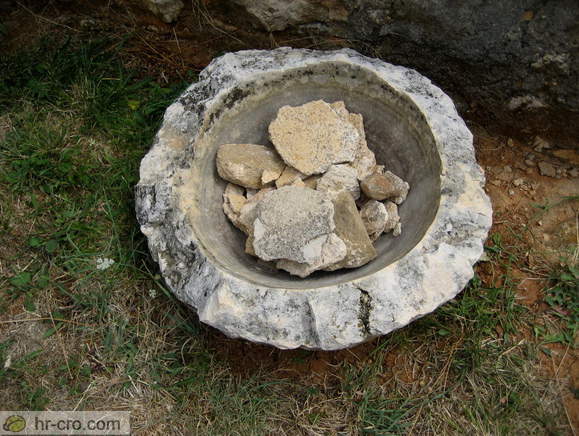 Baska - Church of St Lucia