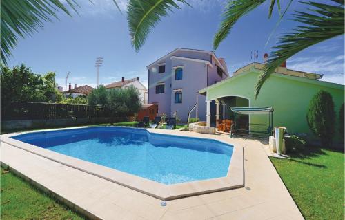 2 Bedroom Beautiful Apartment In Zadar