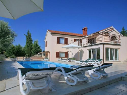 Villa Rosy Comfortable holiday residence