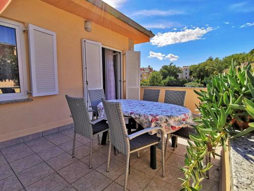 Apartments Nevenka K.