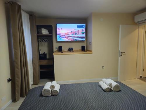 RNR Apartments