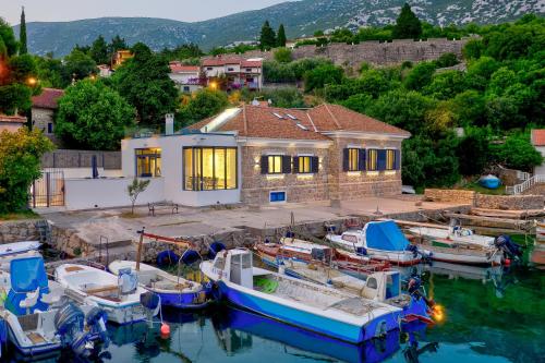 Beachfront Villa Cesarica with Pool