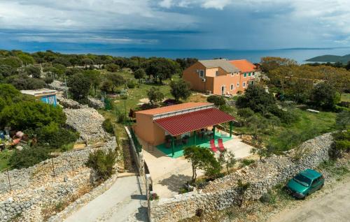 Awesome Home In Veli Losinj With Wifi