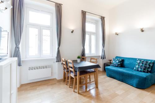 Flexible SelfCheckIns 13 & 14 - Le Petit & Le Grand Zagreb - Centre - New - Apartments Repinc