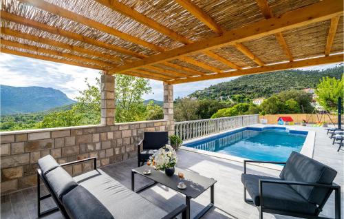 Beautiful Home In Ston With Wifi