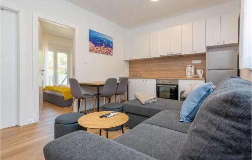 Awesome Apartment In Zadar With Wifi
