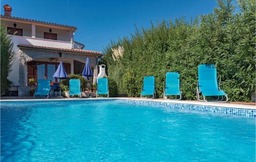 4 Bedroom Stunning Home In Pula