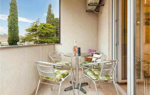 Beautiful Apartment In Fazana With Wifi