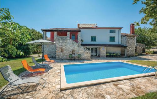 2 Bedroom Pet Friendly Apartment In Rovinj 2 Bedroom Pet Friendly Apartment In Rovinj