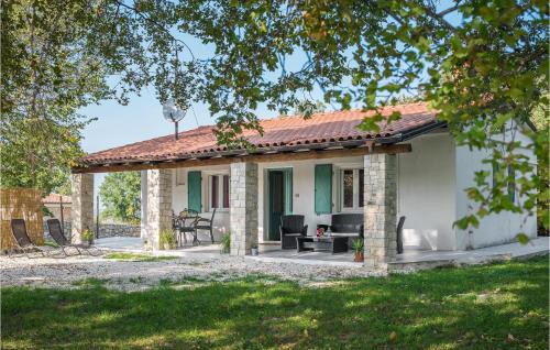 Amazing Home In Kanfanar With Kitchen