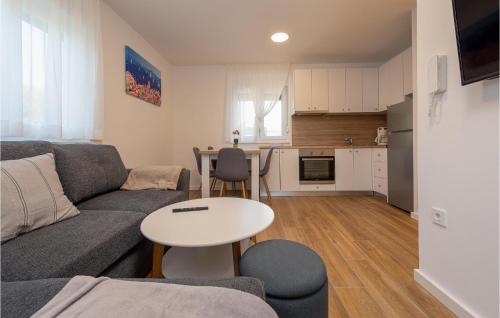 2 Bedroom Awesome Apartment In Zadar
