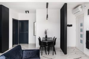 Blue Trail Apartment