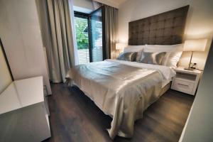 CASA V Luxury Apartments