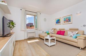 Porta Apartment and Rooms by Irundo