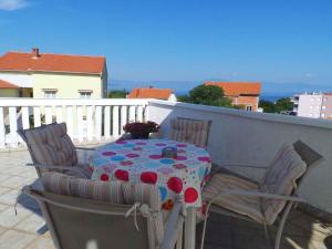 Apartments in Njivice/Insel Krk 34038