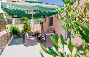 1 Bedroom Awesome Apartment In Brodarica