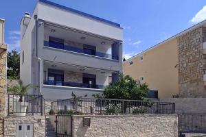 Holiday home Sole in Maslenica with pool