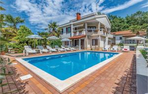 1 Bedroom Beautiful Apartment In Porec