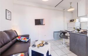 Awesome Apartment In Fazana With Wifi