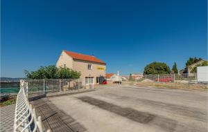 1 Bedroom Stunning Apartment In Zadar