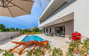 Stunning Home In Fazana With Wifi
