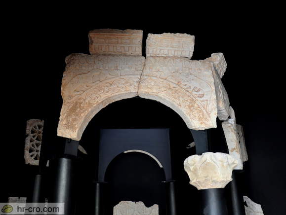 Novigrad - Museum Lapidarium