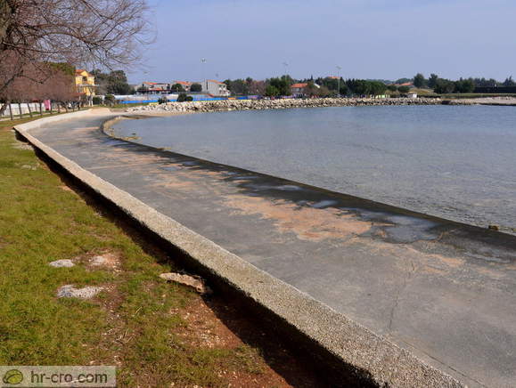 Novigrad - Rivarela Beach