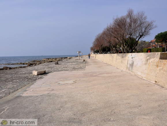 Novigrad - Rivarela Beach