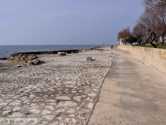 Novigrad - Rivarela Beach