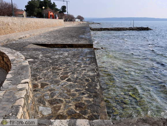 Novigrad - Rivarela Beach