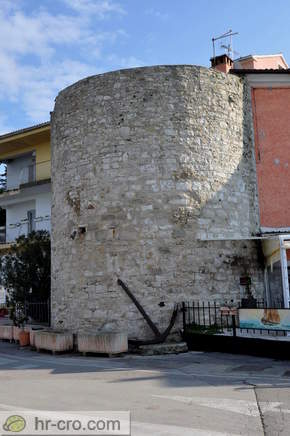 Novigrad - Round Tower