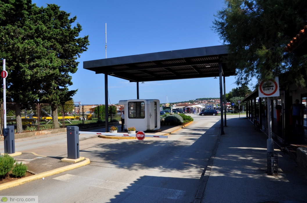 Haupteingang zum Campingplatz Arena Medulin