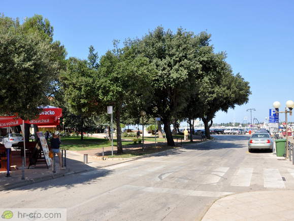 Mestni park ob starem mestnem jedru Umaga