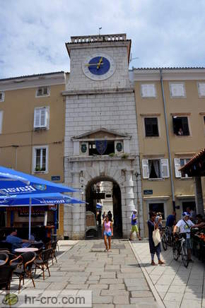 Cres - Stadt-Uhr