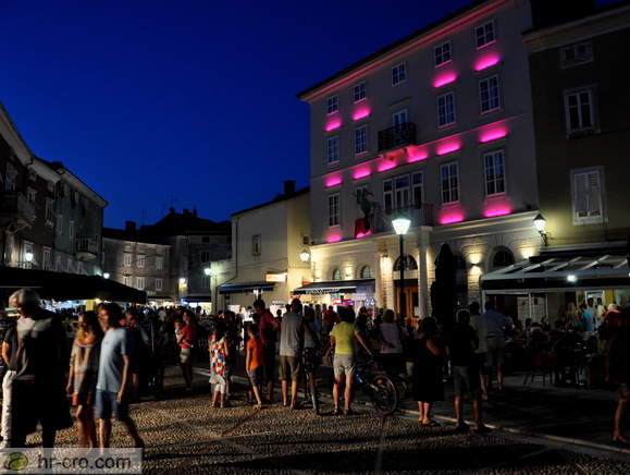 Cres - Trg Frane Petrića