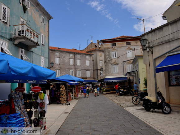 Cres - Trg Frane Petrića