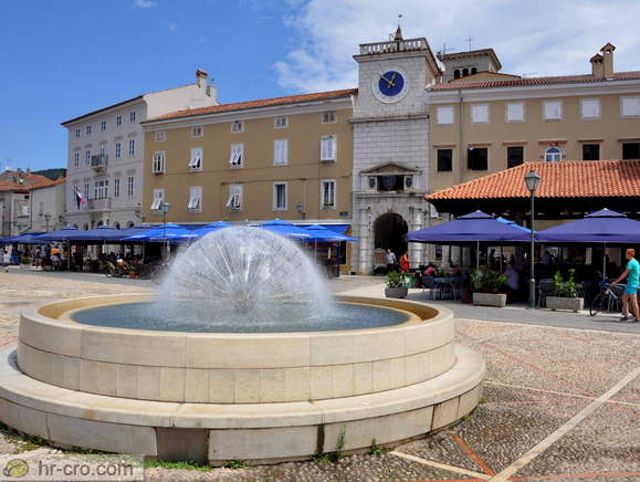 Cres - Trg Frane Petrića