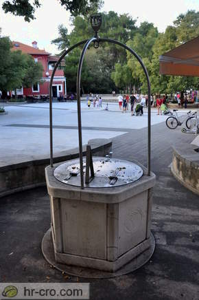 Nerezine - Trg studenec