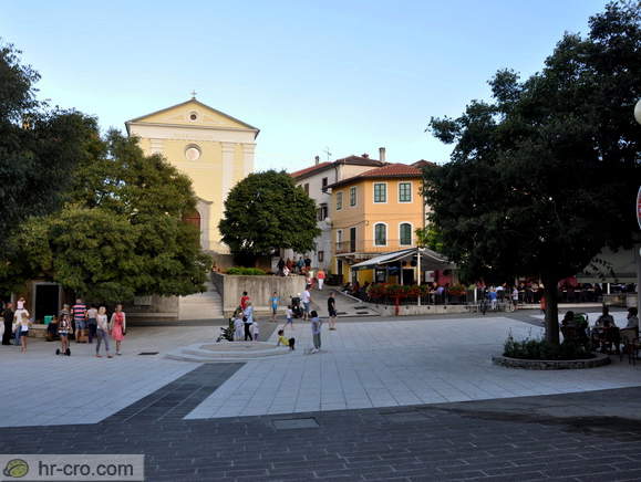 Nerezine - Trg studenec