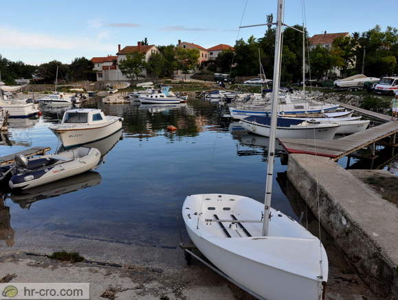 Nerezine - Marina-Zaliv Biskupija