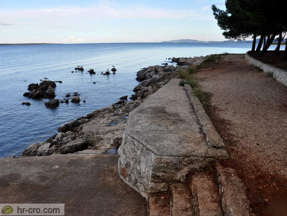Nerezine - Plaža-Zaliv Galboka