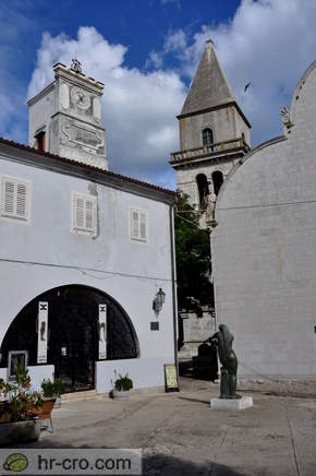 Osor - Town Hall and Archeological Collection