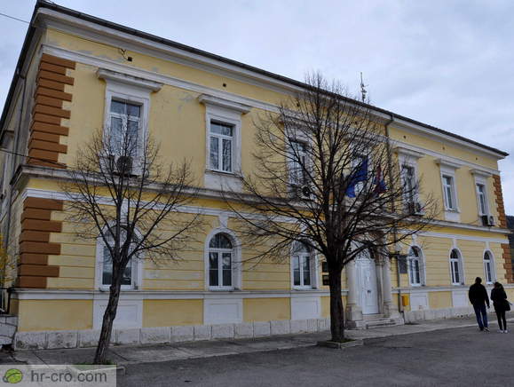 Občinska stavba v Bribirju