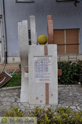 Monument dedicated to fallen in Homeland War