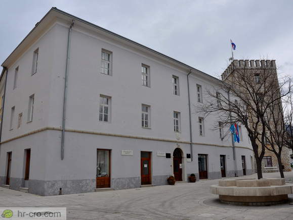 Town Hall, Museum, Gallery
