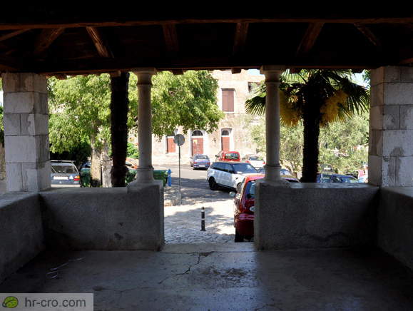 Cerkev sv. Bartola - Pogled iz lože