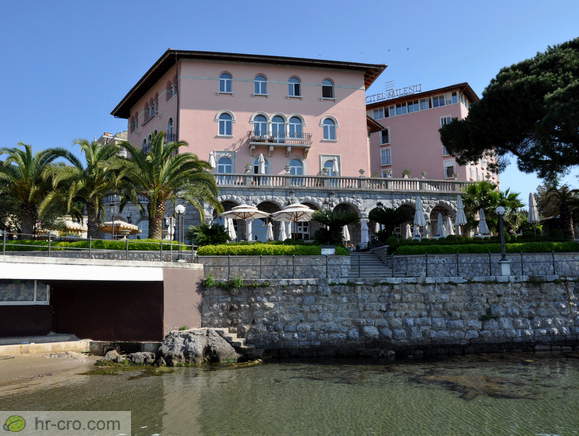 Hotel Milenij v bližini plaže Slatina