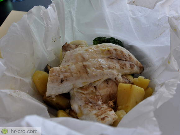 Piščanec na žaru s krompirjem