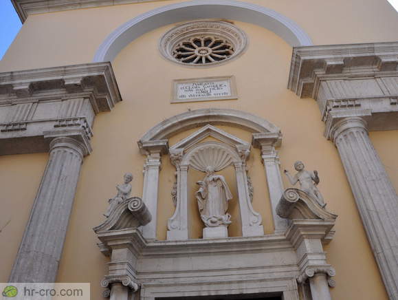 Rijeka - Kirche der Himmelfahrt der Jungfrau Maria und Schiefer Turm