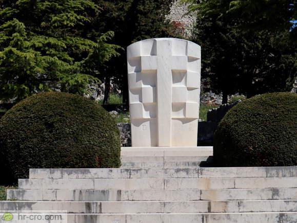 Spomenik hrvaškim braniteljem